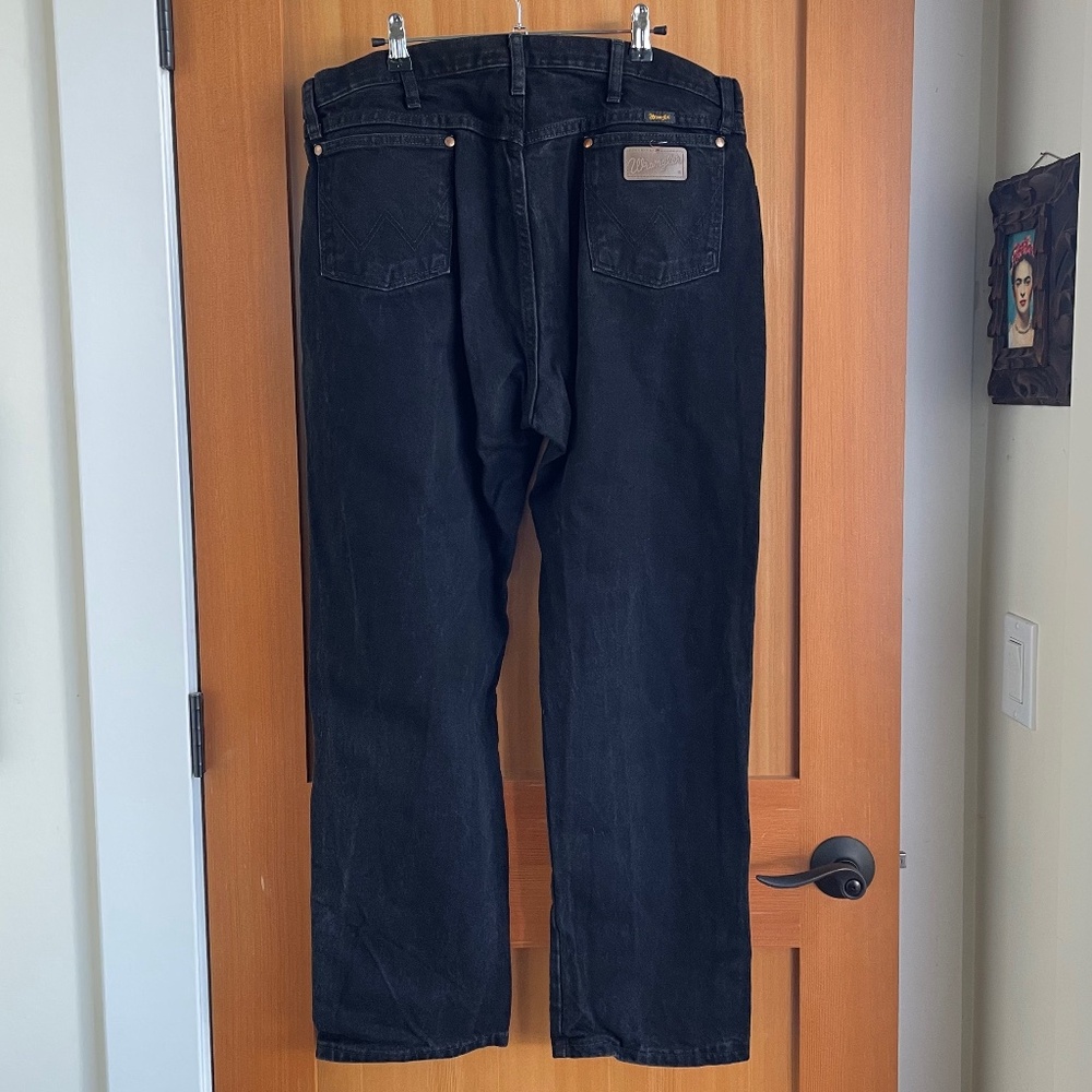 Black Straight Leg Wrangler Jeans 37 x 30